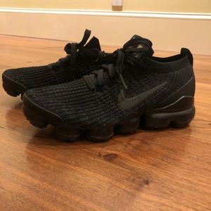 Nike vapor max women’s sneakers